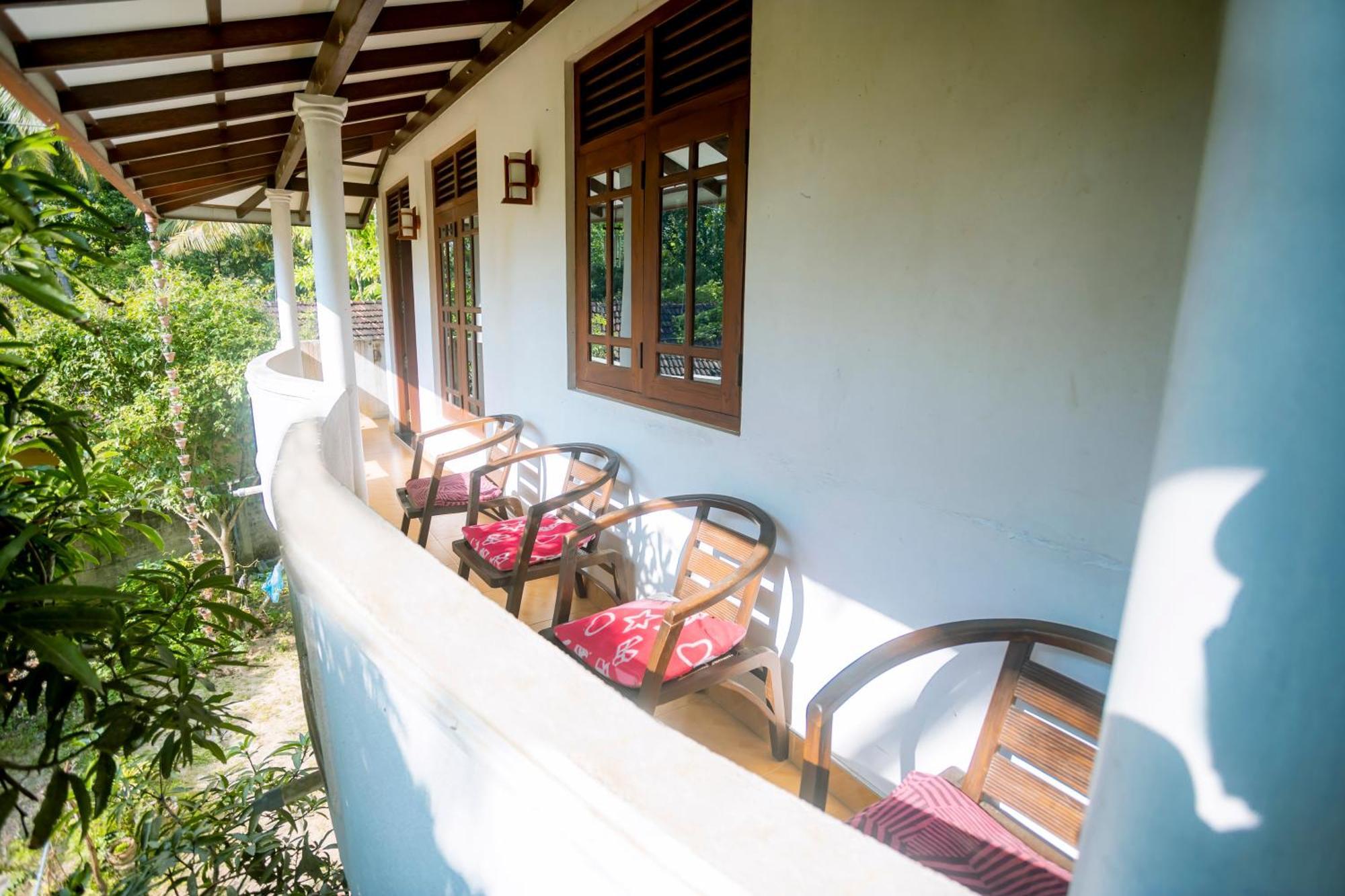 Sajini Villa Weligama Buitenkant foto